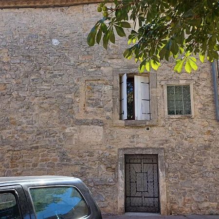 Appartement Chaleureux Dans Une Maison En Pierre Mireval Exteriér fotografie