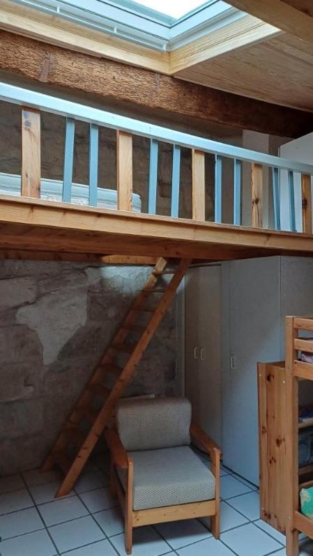 Appartement Chaleureux Dans Une Maison En Pierre Mireval Exteriér fotografie